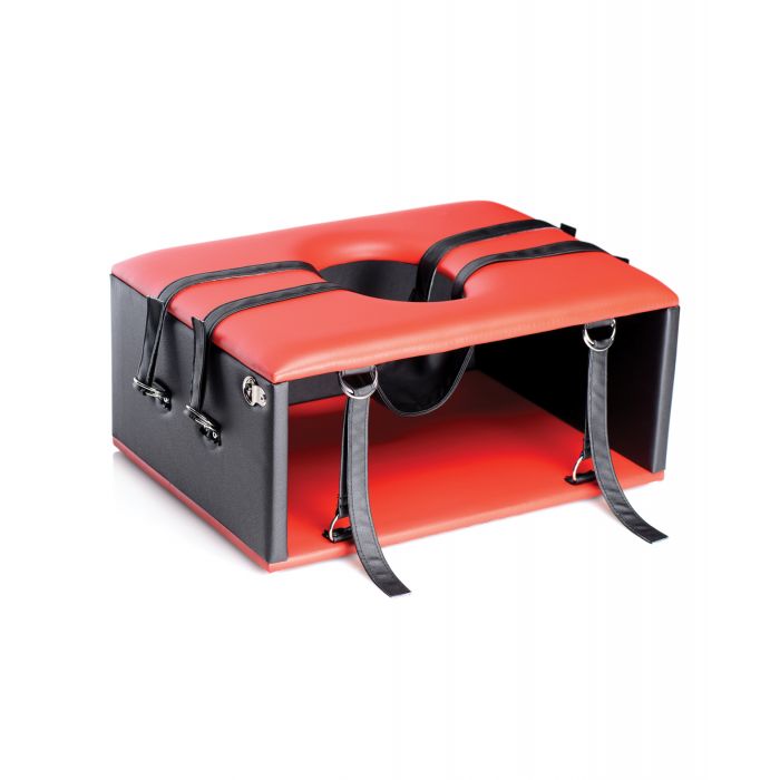 Queening Chair
